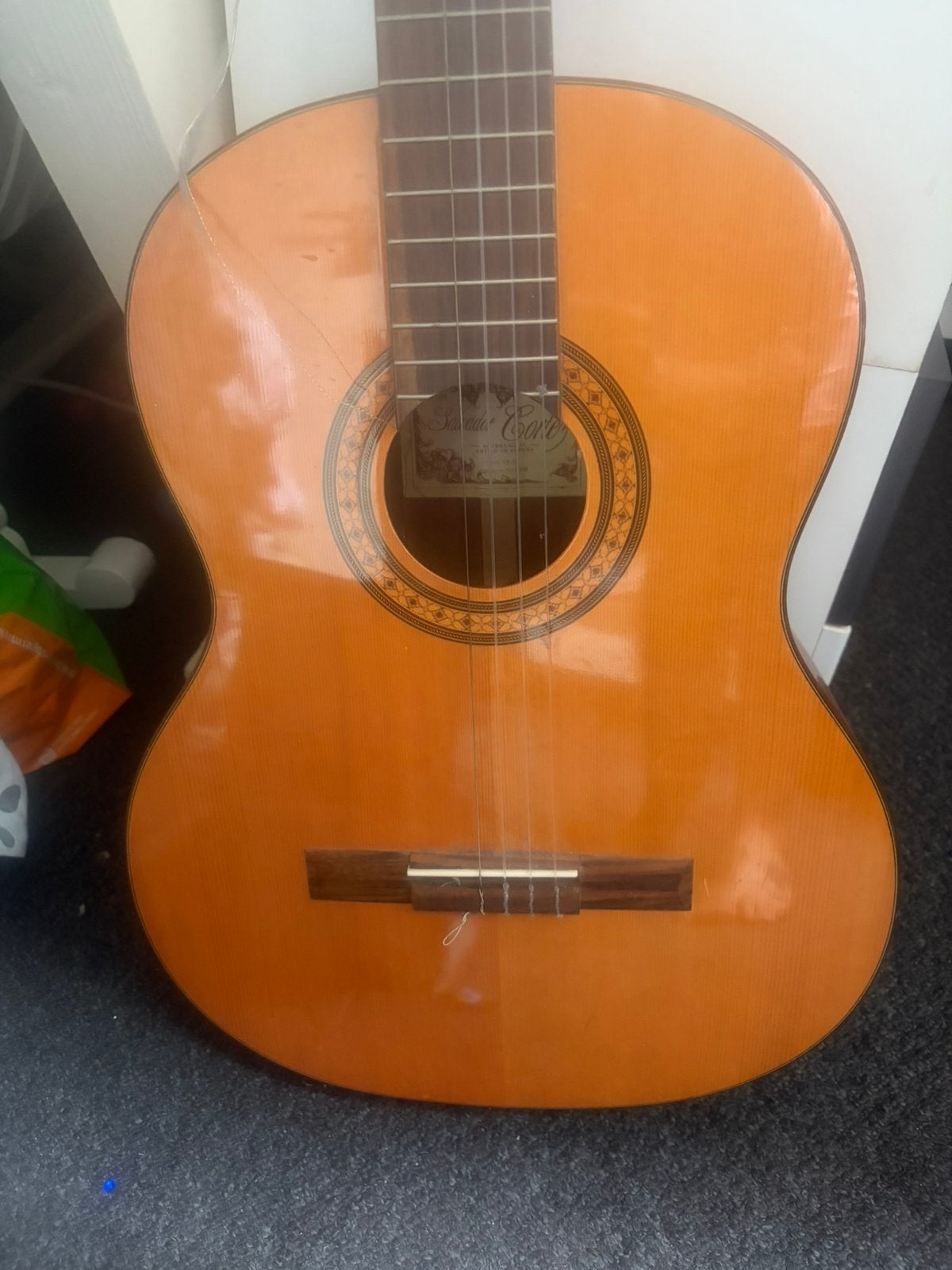 Salvador Cortez CS-25 Klassieke Gitaar – Solid Top, Ophalen, Zo goed als nieuw, Klassieke of Spaanse gitaar