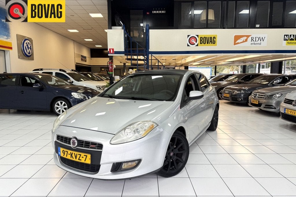 Fiat Bravo 1.4 T-Jet Sport Bovag Garantie Nieuw APK, Parkeersensor, Stof, Gebruikt, 4 cilinders
