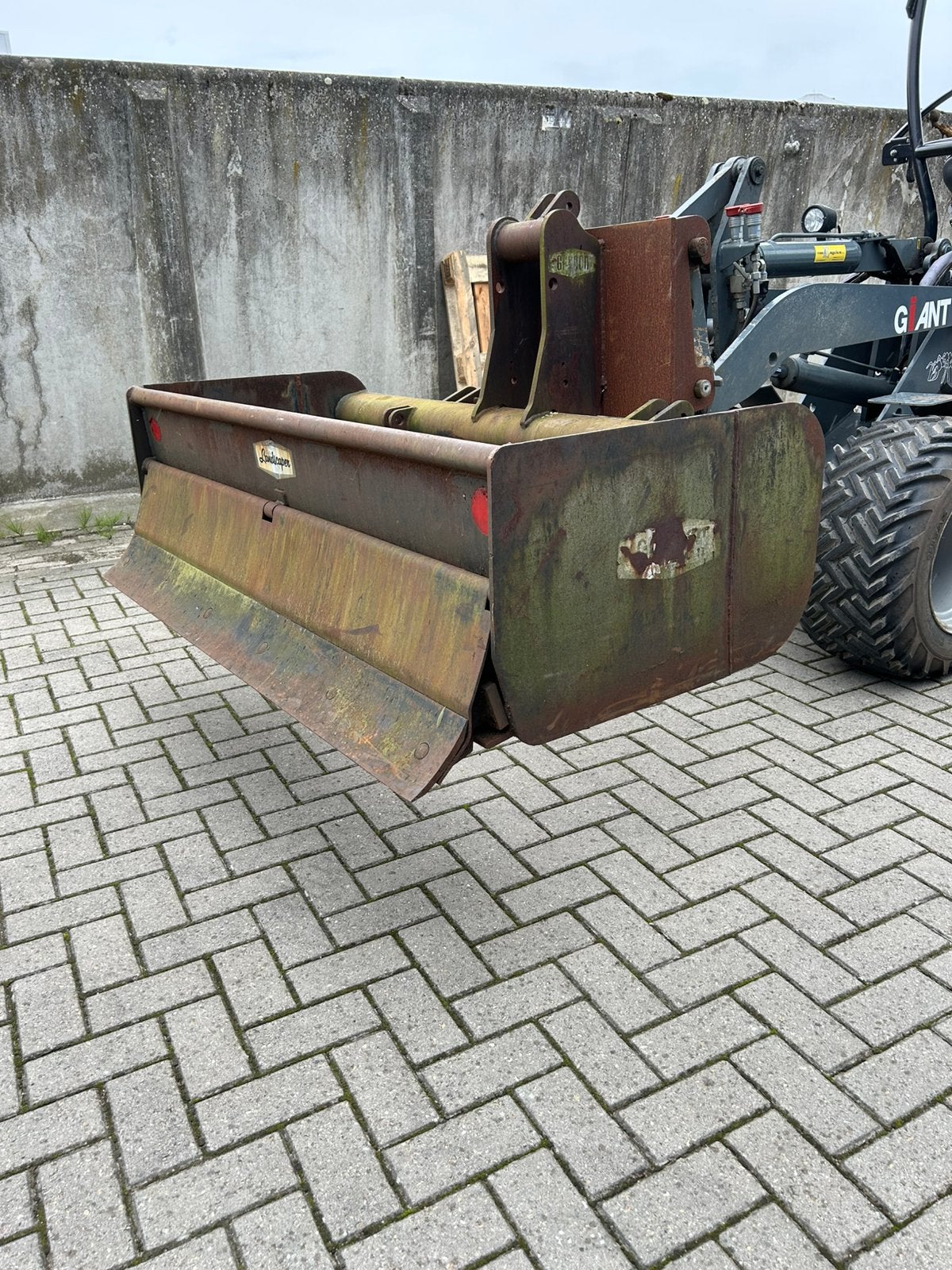 Kilverbak voor Giant shovel grondbewerking, Ophalen, Gebruikt