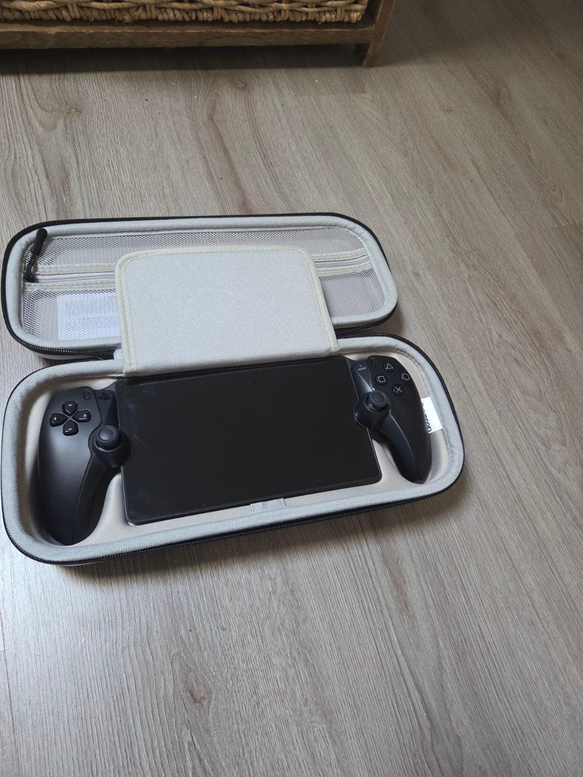 PlayStation Portal Remote Player met beschermhoes, Ophalen, Online, Overige genres, 1 speler