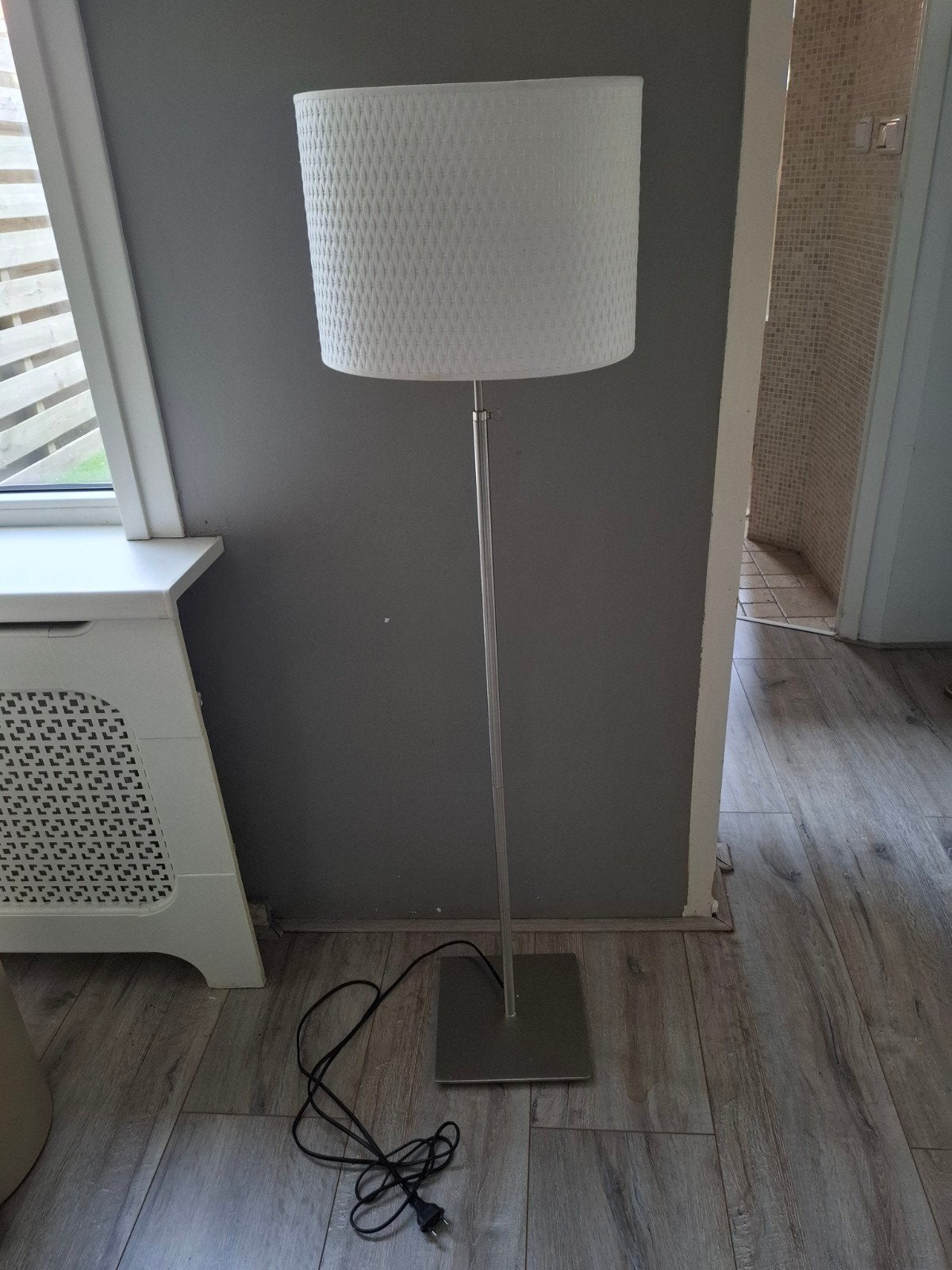Ikea vloerlamp, verstelbaar, inclusief LED lamp, Ophalen, Gebruikt, Textiel, 100 tot 150 cm