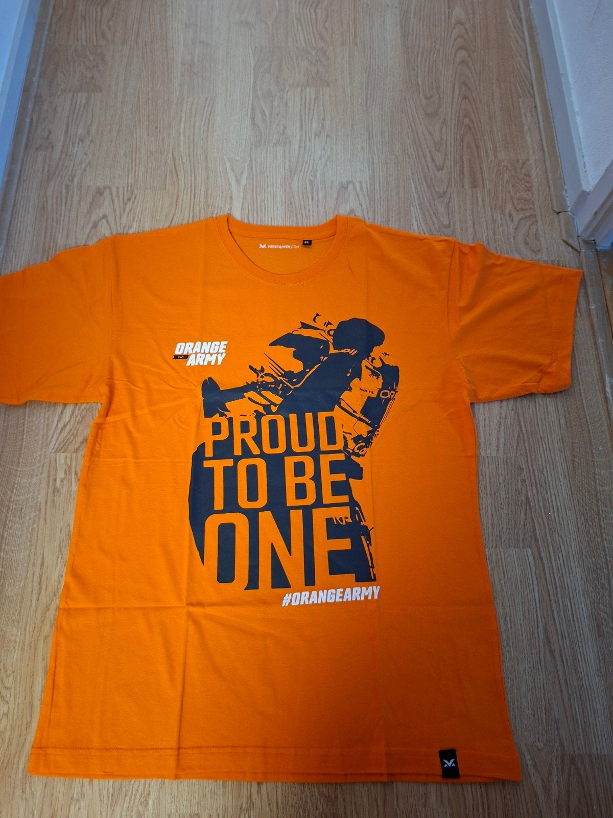 Max Verstappen Orange Army XL NIEUW, Ophalen of Verzenden, Nieuw, Overige sporten, Shirt