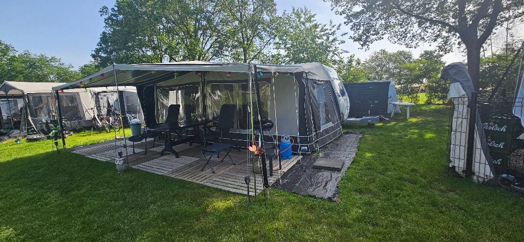 Foto 12 van Dethleffs caravan Lifestyle (Queensizebed, mover, tenten)