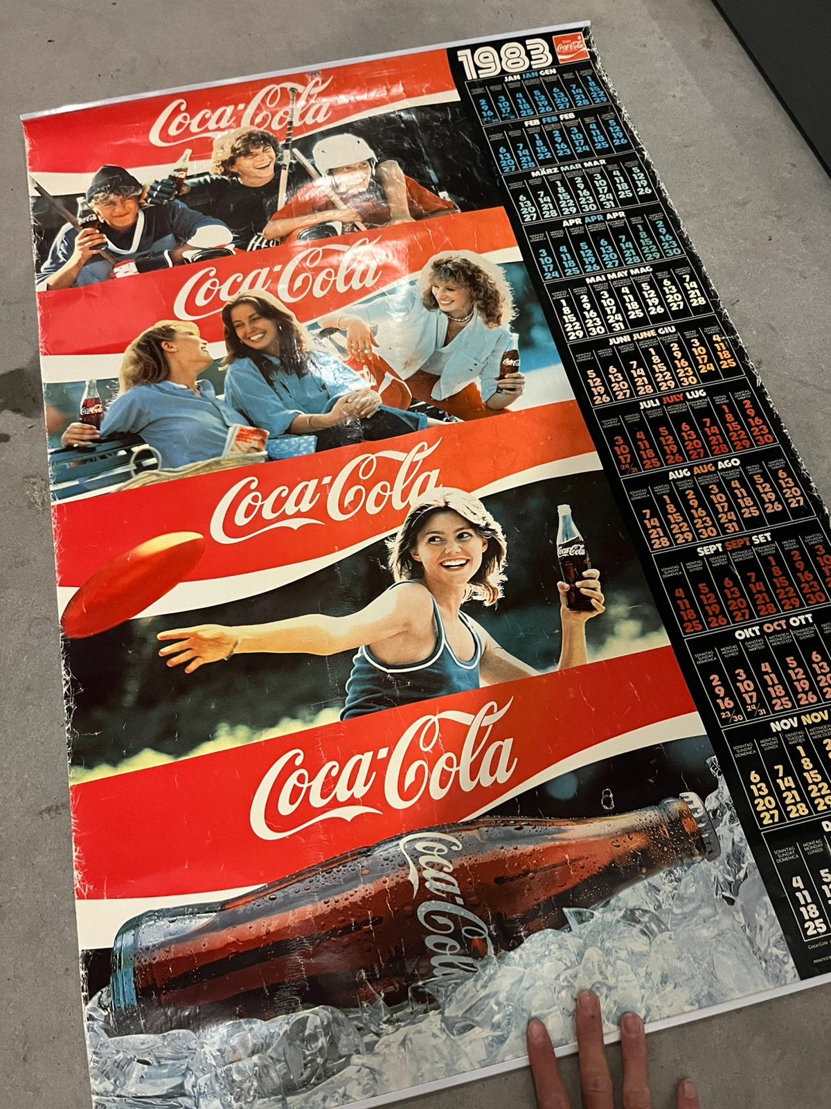 Vintage 1983 coca cola poster, Verzamelen, Ophalen of Verzenden, Gebruikt, A1 t/m A3, Film en Tv