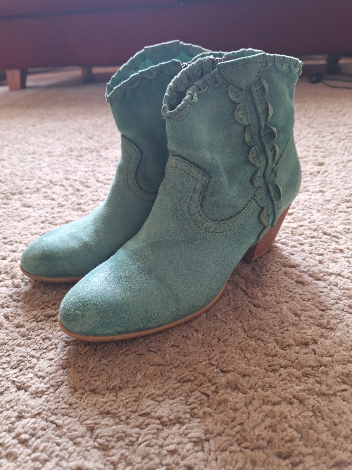 Turquoise suède enkellaarsjes maat 39 MJUS, Kleding | Dames, Overige kleuren, Lage of Enkellaarzen, Ophalen of Verzenden, Mjus