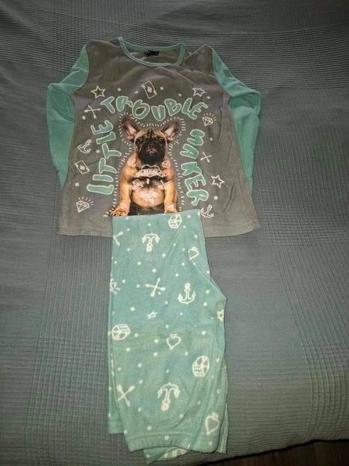Warme Pyjama met hond maat 128/134, Ophalen of Verzenden, Zo goed als nieuw, Jongen, Nacht- of Onderkleding