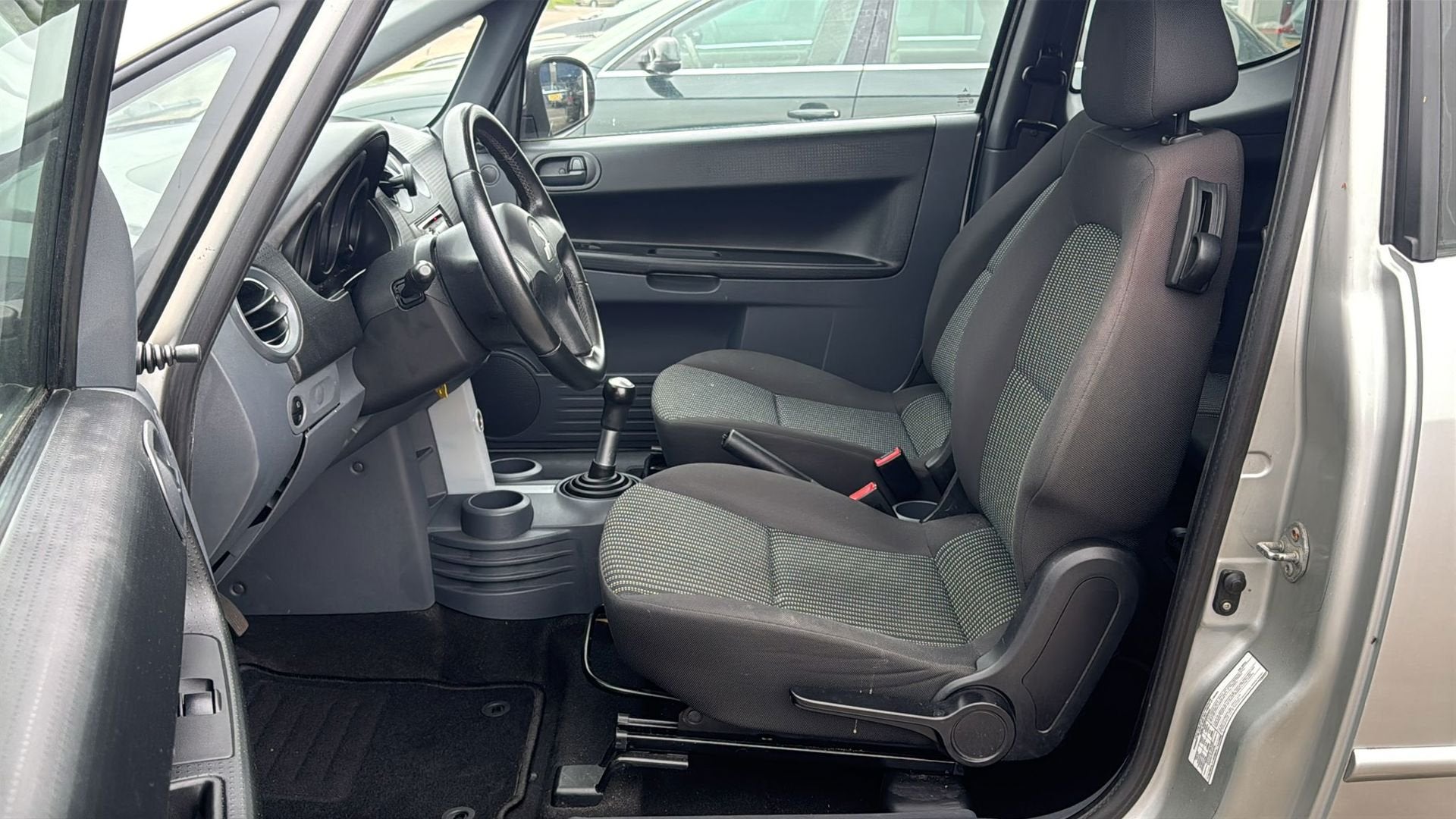 Mitsubishi Colt 1.3 QS III, Voorwielaandrijving, Gebruikt, Colt, Origineel Nederlands