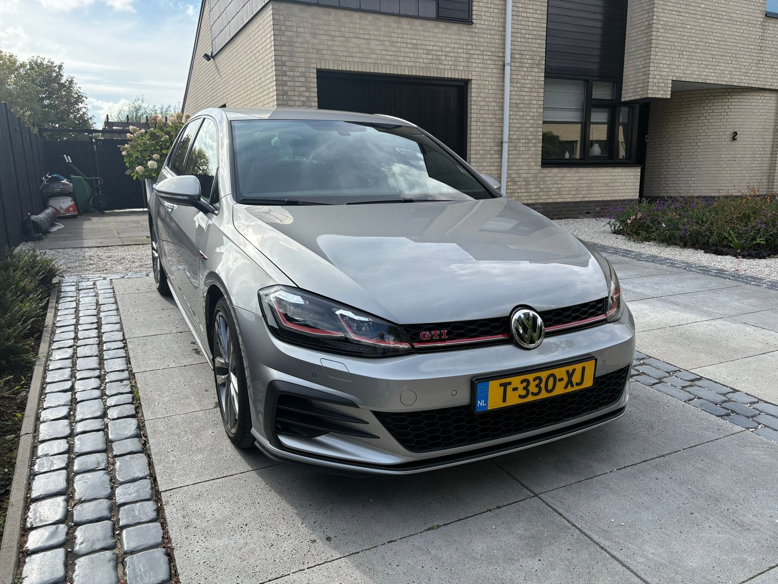 Volkswagen Golf GTI 2.0 TSI 245pk 7-DSG 2019 Grijs, 1345 kg, 4 cilinders, 1984 cc, 245 pk