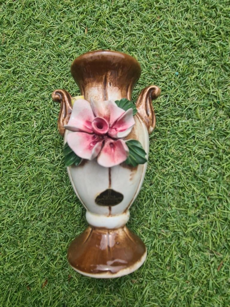 Vintage Nuova Capodimonte Vaas. Handgemaakt Itali, Antiek en Kunst, Antiek | Keramiek en Aardewerk, Ophalen