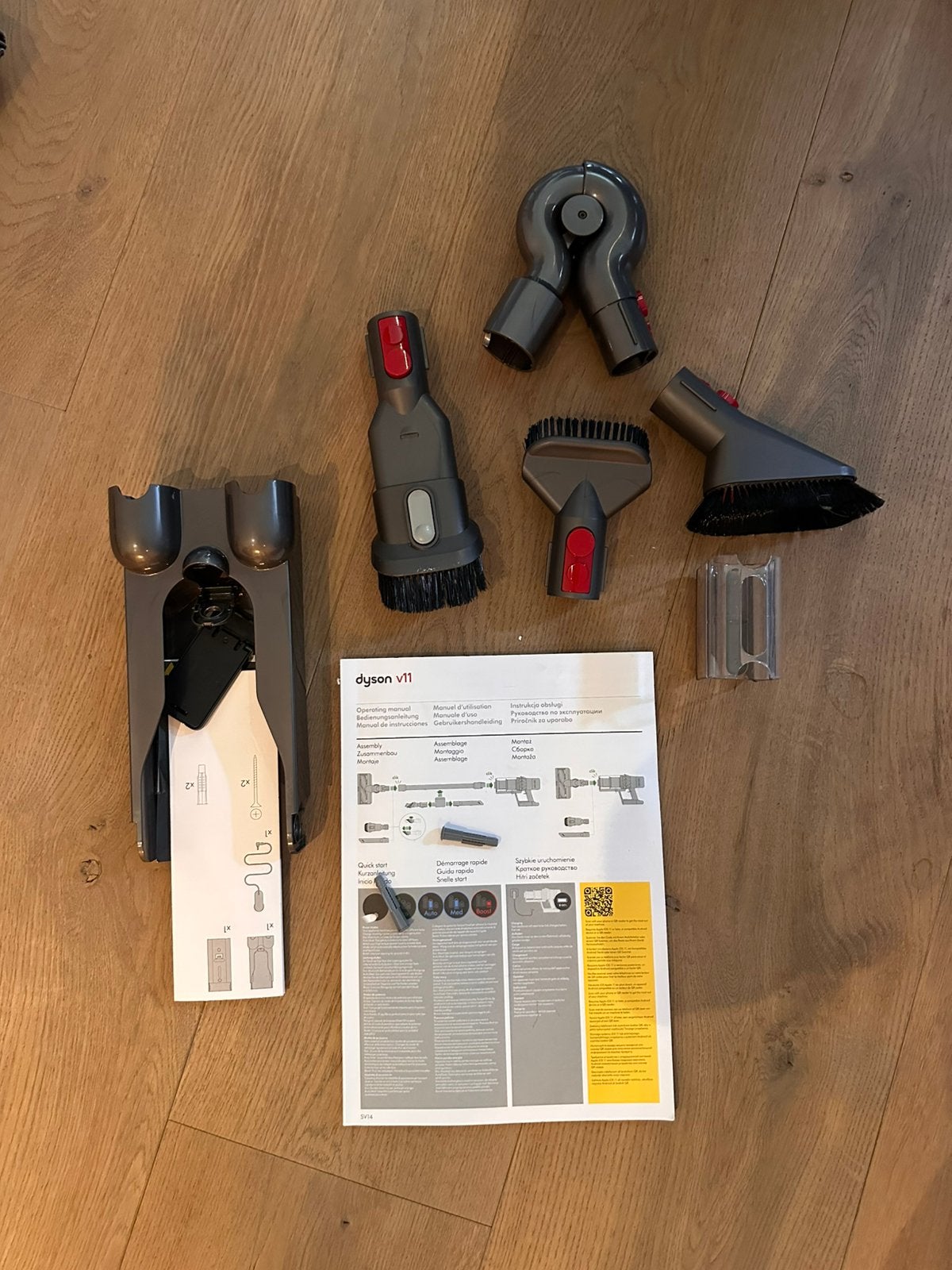 Dyson V11 accesoires nieuw!, Witgoed en Apparatuur, Stofzuigers, Ophalen, Nieuw, Steelstofzuiger, Dyson