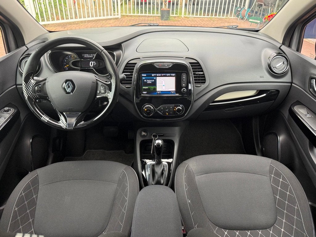 Renault Captur 1.2 TCe Helly Hansen| Keyless | Camera, Auto's, Renault, Euro 5, Stof, Zwart, 4 cilinders