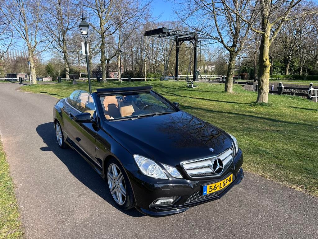 Mercedes-Benz E-Klasse 1.8 E250 CGI Cabriolet AUT 2010 Zwart, Auto's, Mercedes-Benz, Automaat, Achterwielaandrijving, 1800 kg