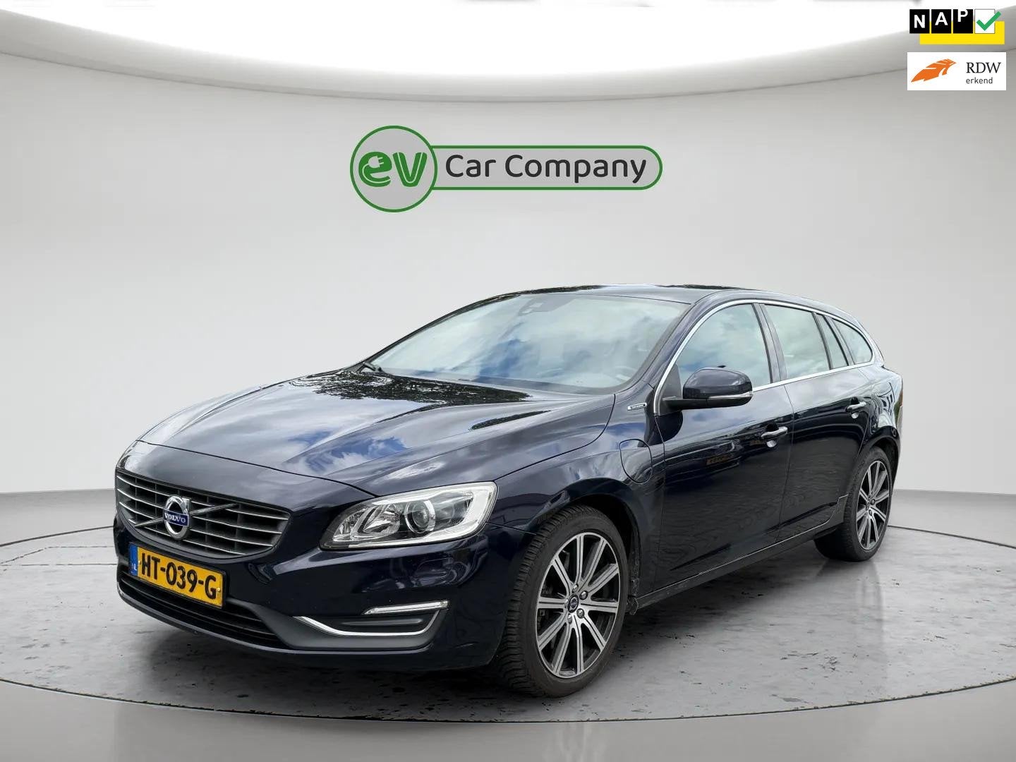 Volvo V60 2.4 D6 Twin Engine R-Design | Volleder | Trekhaak, Auto's, Automaat, Euro 6, Blauw, Vierwielaandrijving