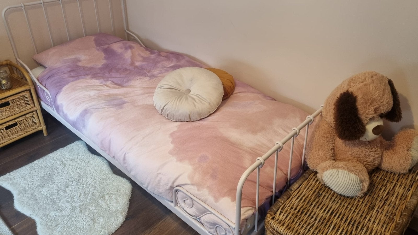 Mooi meisjes bed, HEBBEN OOK EEN NIEUWE IN DOOS!, Huis en Inrichting, Slaapkamer | Bedden, Ophalen of Verzenden, Zo goed als nieuw