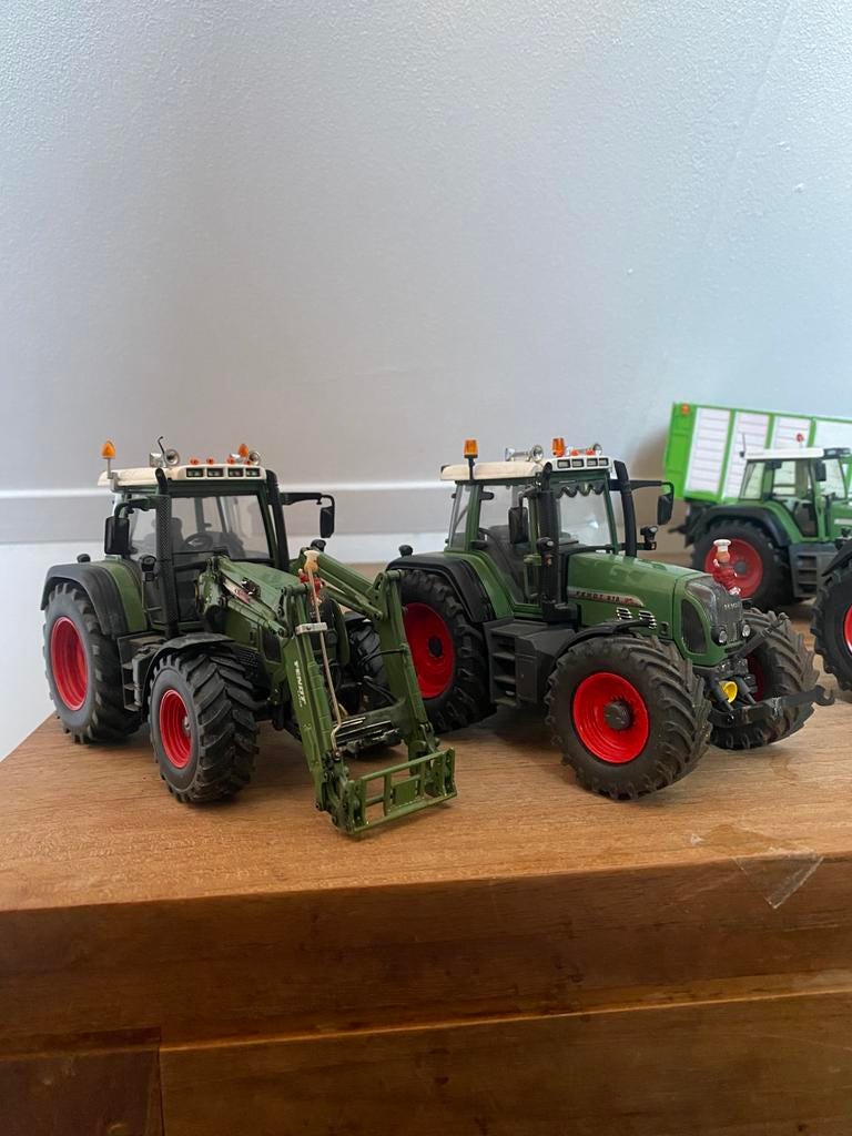 Fendt 818&415, Ophalen of Verzenden, Zo goed als nieuw, Tractor of Landbouw, Universal Hobbies