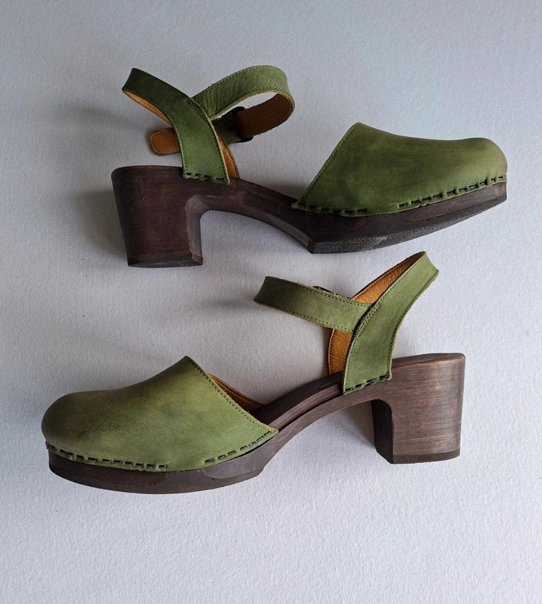 Clumpy's Clogs - Zgan -olijf kleur -42 ook  in rood en grijs, Verzenden, Overige typen, Clumpy's, Zo goed als nieuw