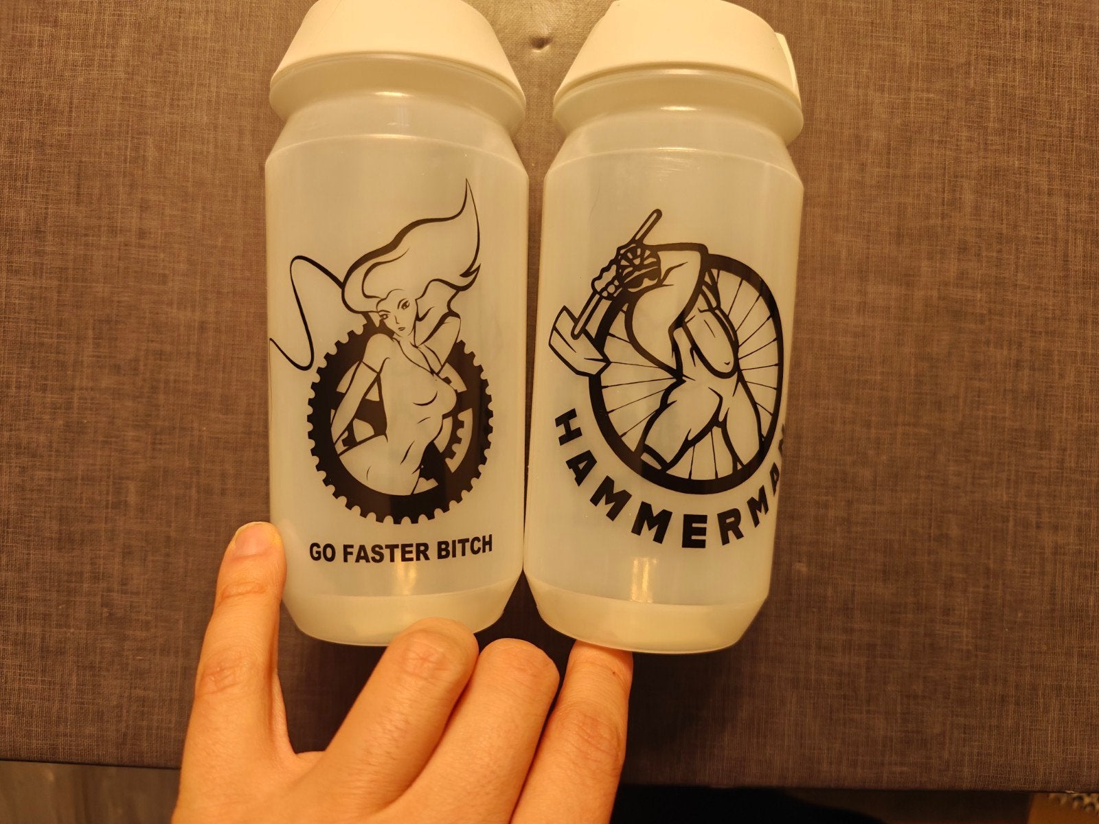 Set nieuwe hammerman go Faster bitch Tacx bidons, Ophalen of Verzenden