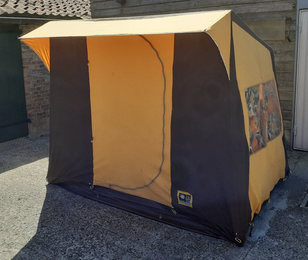 Bijzet tentje   2 x 2,40 m met hoogte 1,50 tot 1,80, Ophalen, Gebruikt
