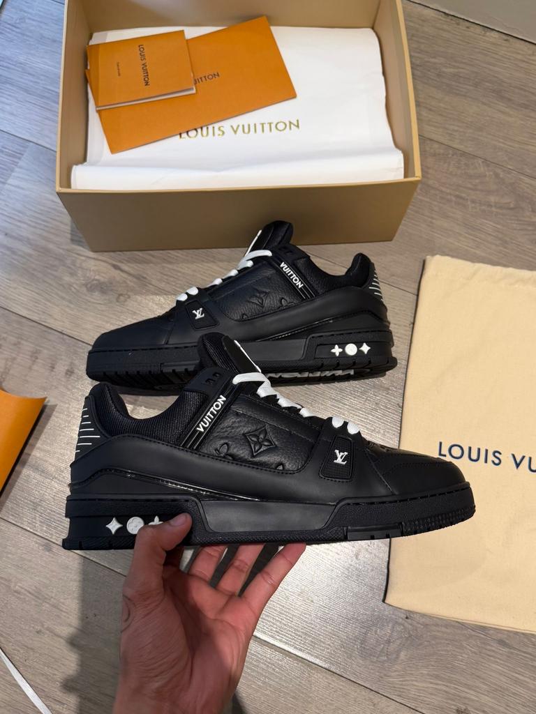 Louis Vuitton LV Trainer, Zwart, Ophalen of Verzenden, Sneakers of Gympen, Zo goed als nieuw