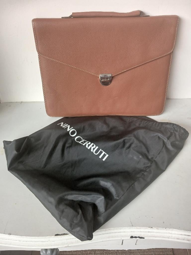 originele  Nino Cerruti tas leder ca. 30*40 cm, Verzenden, Nieuw, Toebehoren