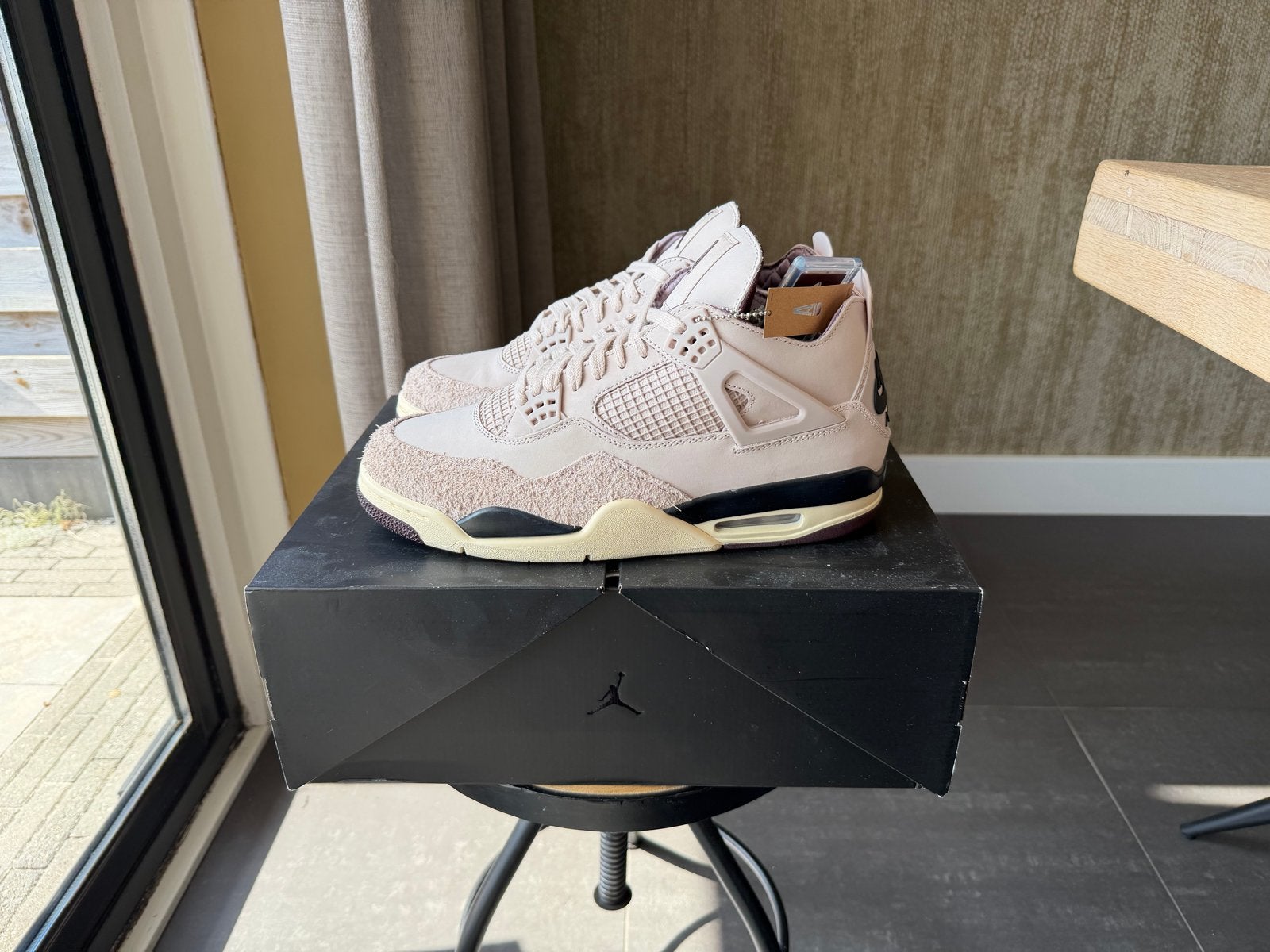 Jordan 4 Retro A Ma Maniere While You Were Sleeping - 45, Overige kleuren, Nieuw, Ophalen of Verzenden, Sneakers of Gympen