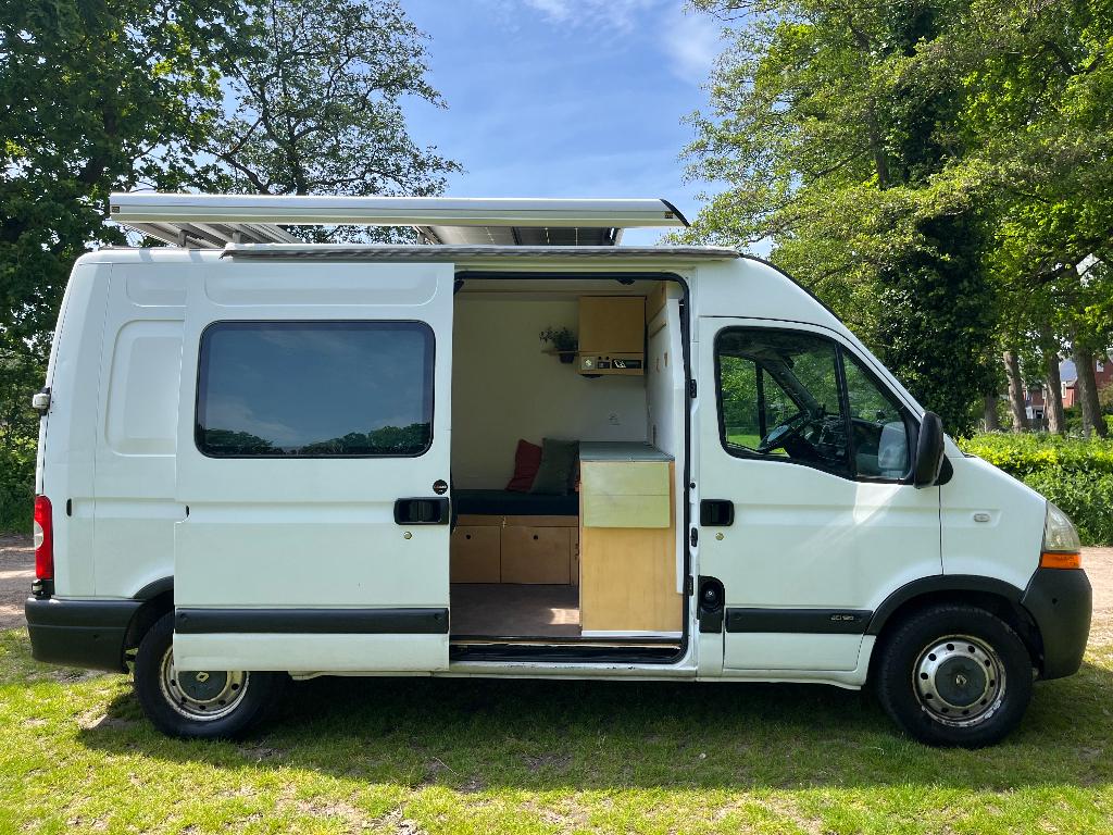 Stealth camper | Renault Master L2H2 | 1-3 pers | Off-grid, Caravans en Kamperen, Campers, Particulier, tot en met 3, Buscamper of Camperbus