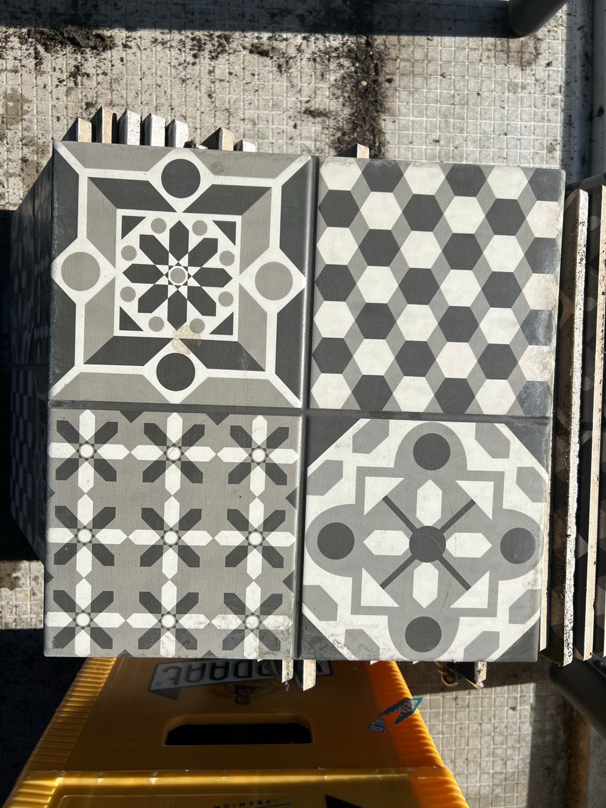 IKEA MÄLLSTEN Vloertegels - grijs/wit Portugees patroon, Ophalen, Gebruikt, Keramiek, 5 tot 10 m²