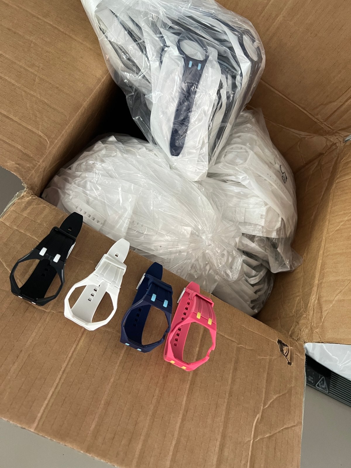 Ap x swatch wristbands partij 450 stuks, Ophalen of Verzenden, Zo goed als nieuw, Jongen of Meisje