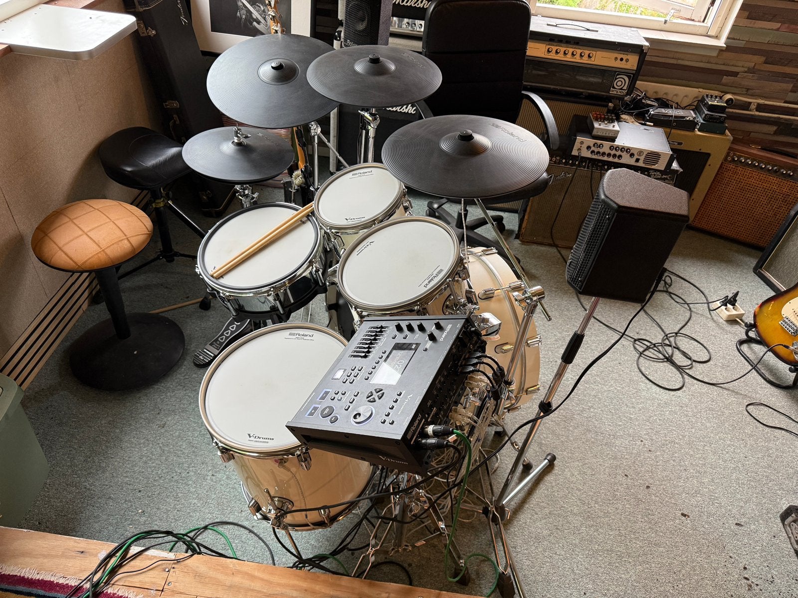 ROLAND VAD 716 nieuwstaat - met of zonder PM30 drum amp, Muziek en Instrumenten, Ophalen, Zo goed als nieuw, Roland