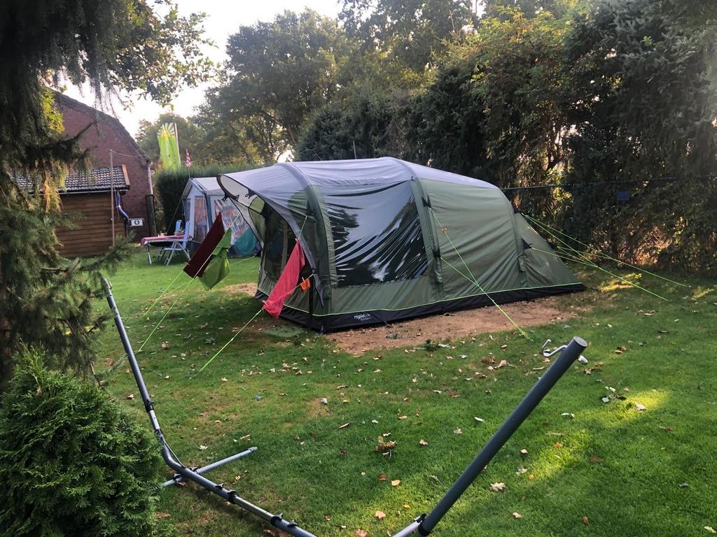 Outwell Cedarville 5A - Ruime tunneltent voor 4-5 personen, Caravans en Kamperen, Ophalen of Verzenden, Gebruikt, Tot en met 5