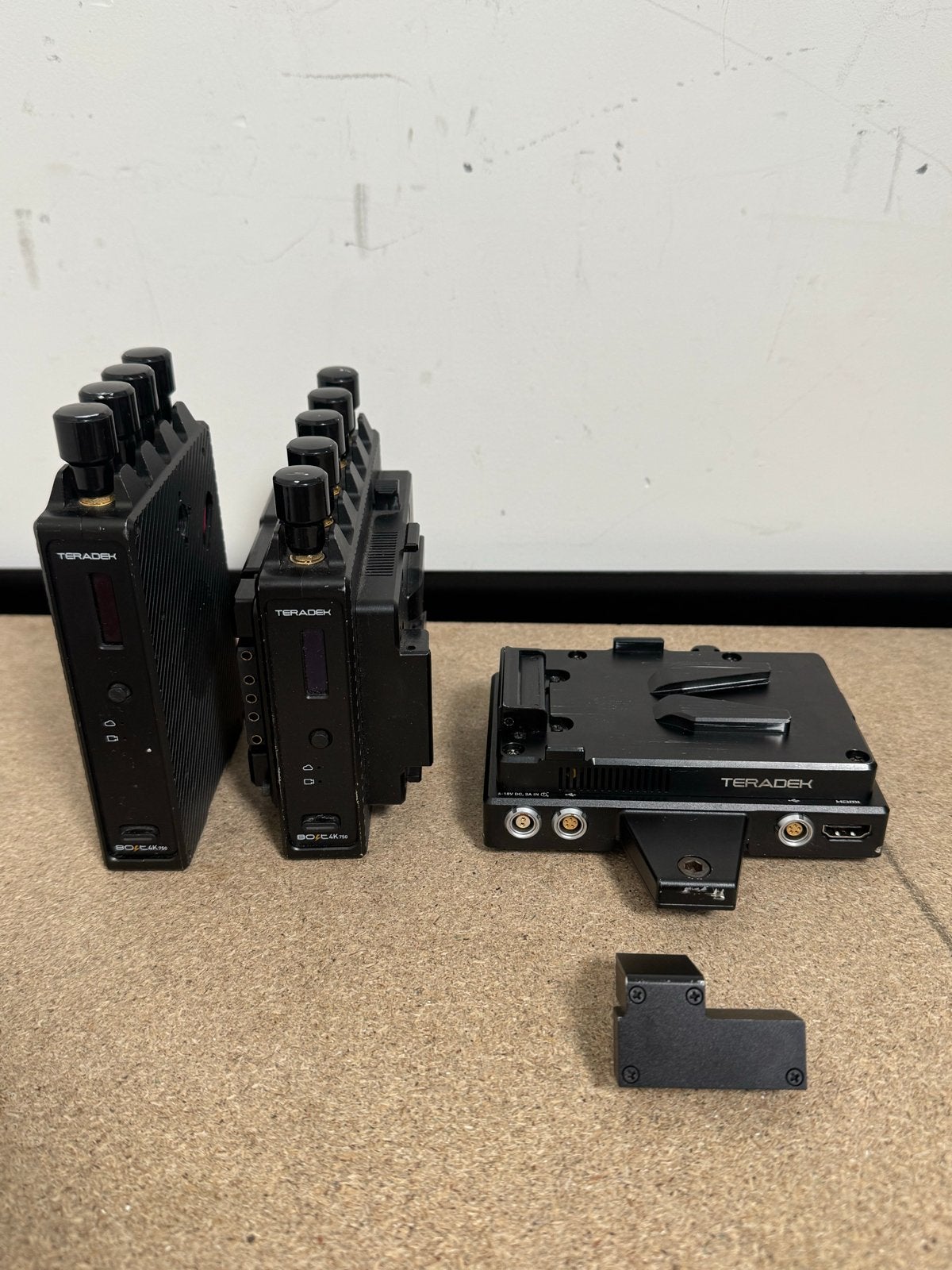 Teradek Bolt 4K 12G SDI 750 TX/RX Set met Monitor Module, Ophalen, Gebruikt, Video