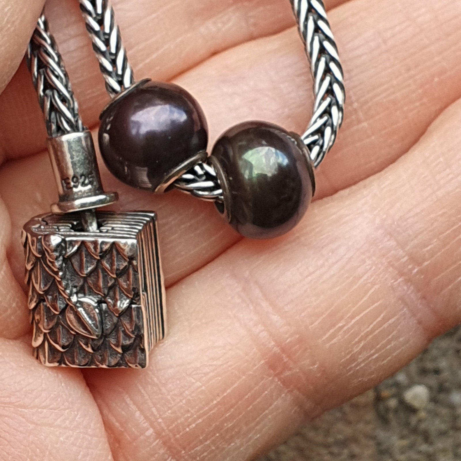 Prachtige Peacock Zwarte Parel Edelsteen Van Trollbeads, Zo goed als nieuw, Trollbeads, 1 bedel, Edelsteen