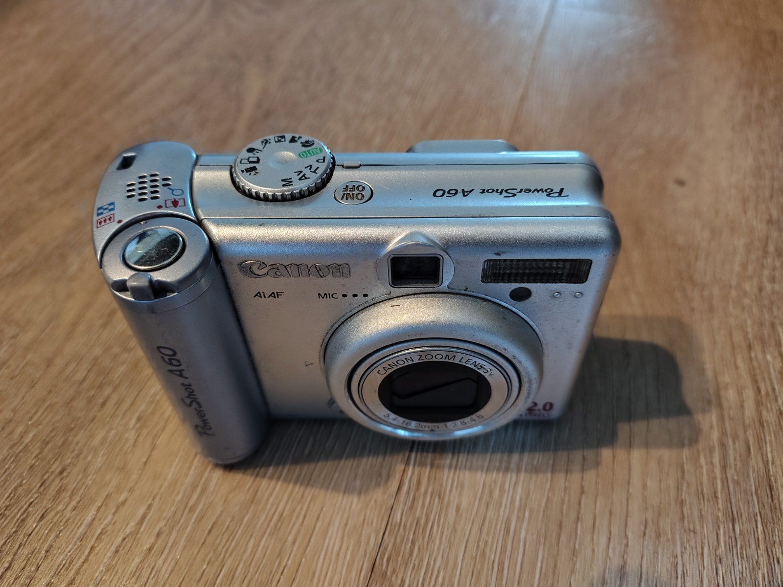 Canon PowerShot A60 Digitale Camera - Werkt, zonder CF kaart, Ingebouwde flitser, Gebruikt, Canon, 2 megapixels