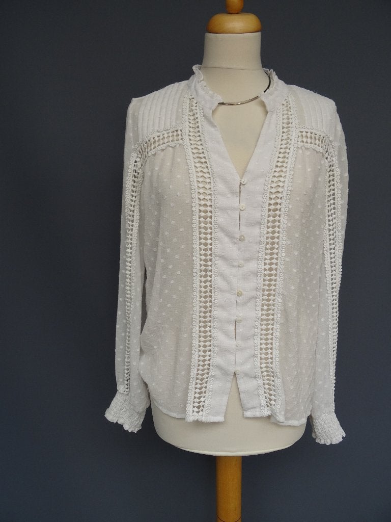 ESQUALO maat 40, romantische witte blouse., Maat 38/40 (M), Wit, Esqualo, Ophalen of Verzenden