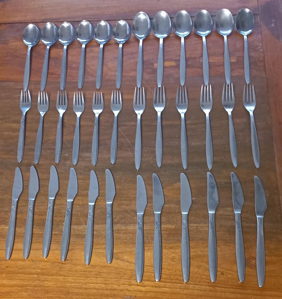 Leuke set vintage bestek, groot en klein, Amefa, blad/bloem, Huis en Inrichting, Keuken | Bestek, Ophalen of Verzenden, Rvs of Chroom