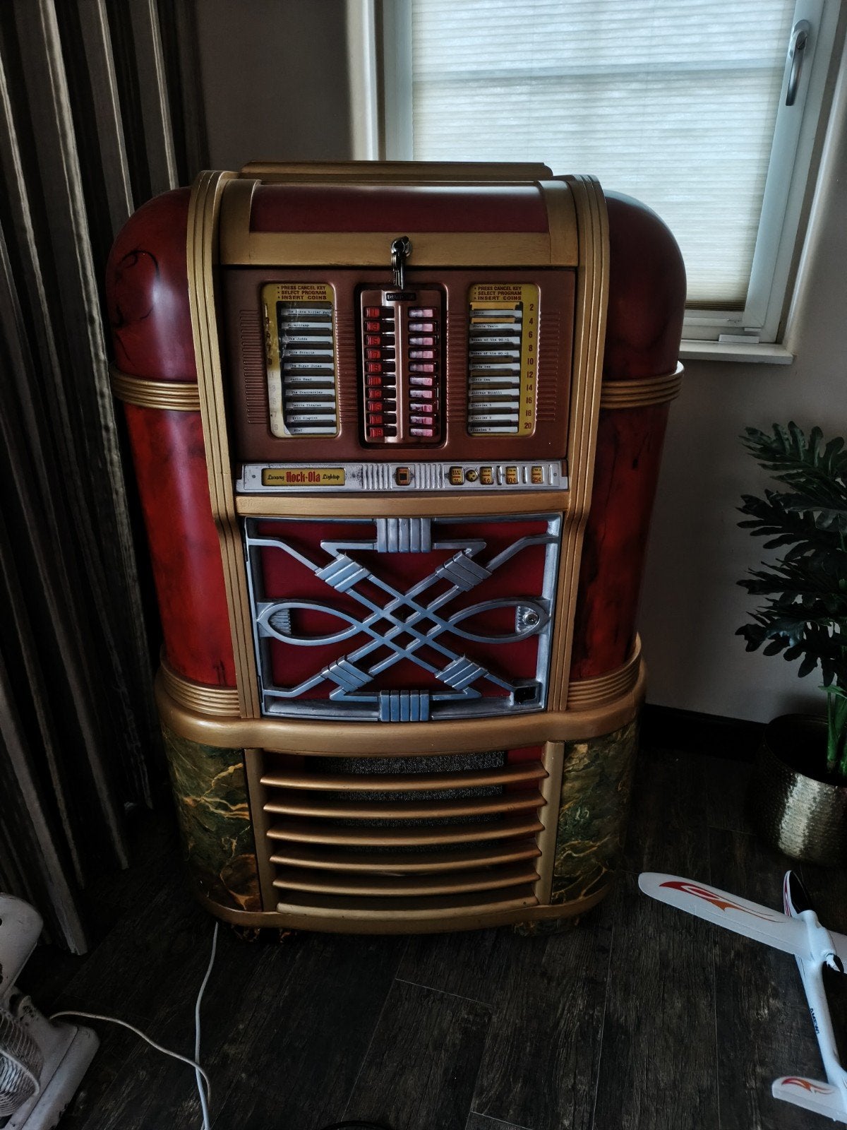 Prachtige vintage jukebox uit de jaren '40 met Bluetooth, Verzamelen, Automaten | Jukeboxen, Ophalen of Verzenden, Gebruikt, Voor 1950