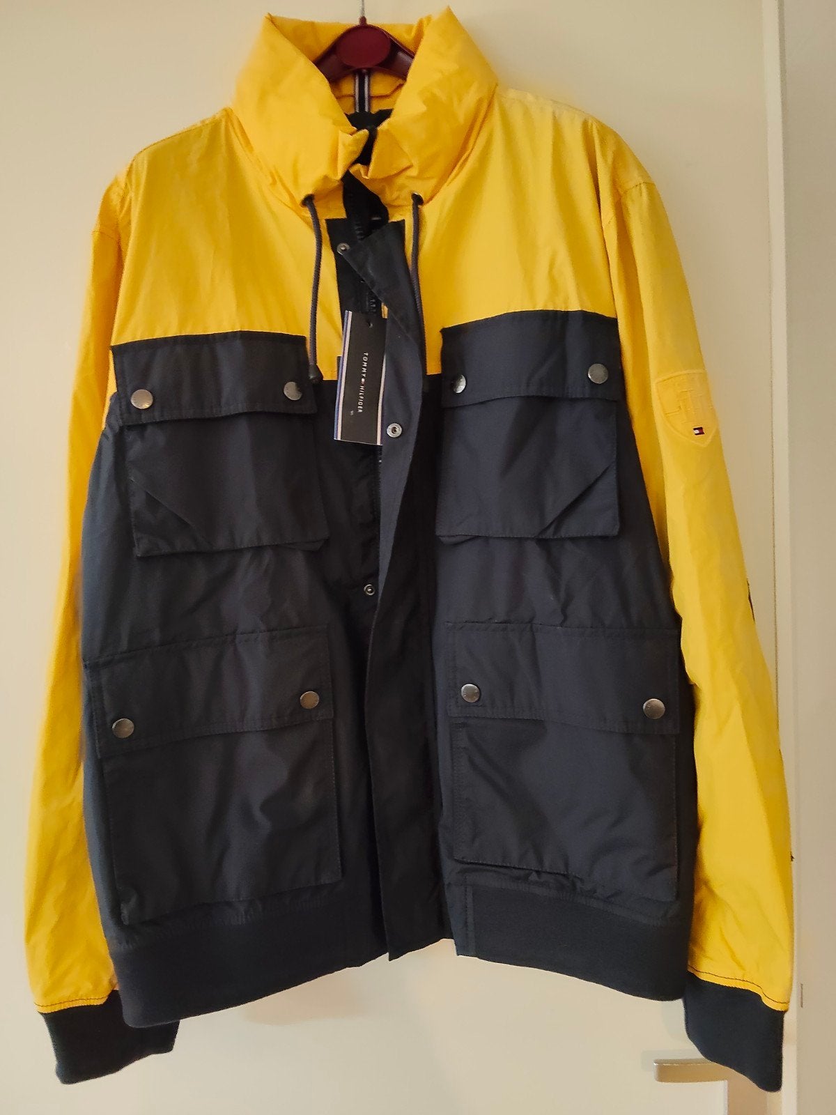 Tommy Hilfiger Sander Bomber Jas XL Nieuw met kaartjes, Ophalen of Verzenden