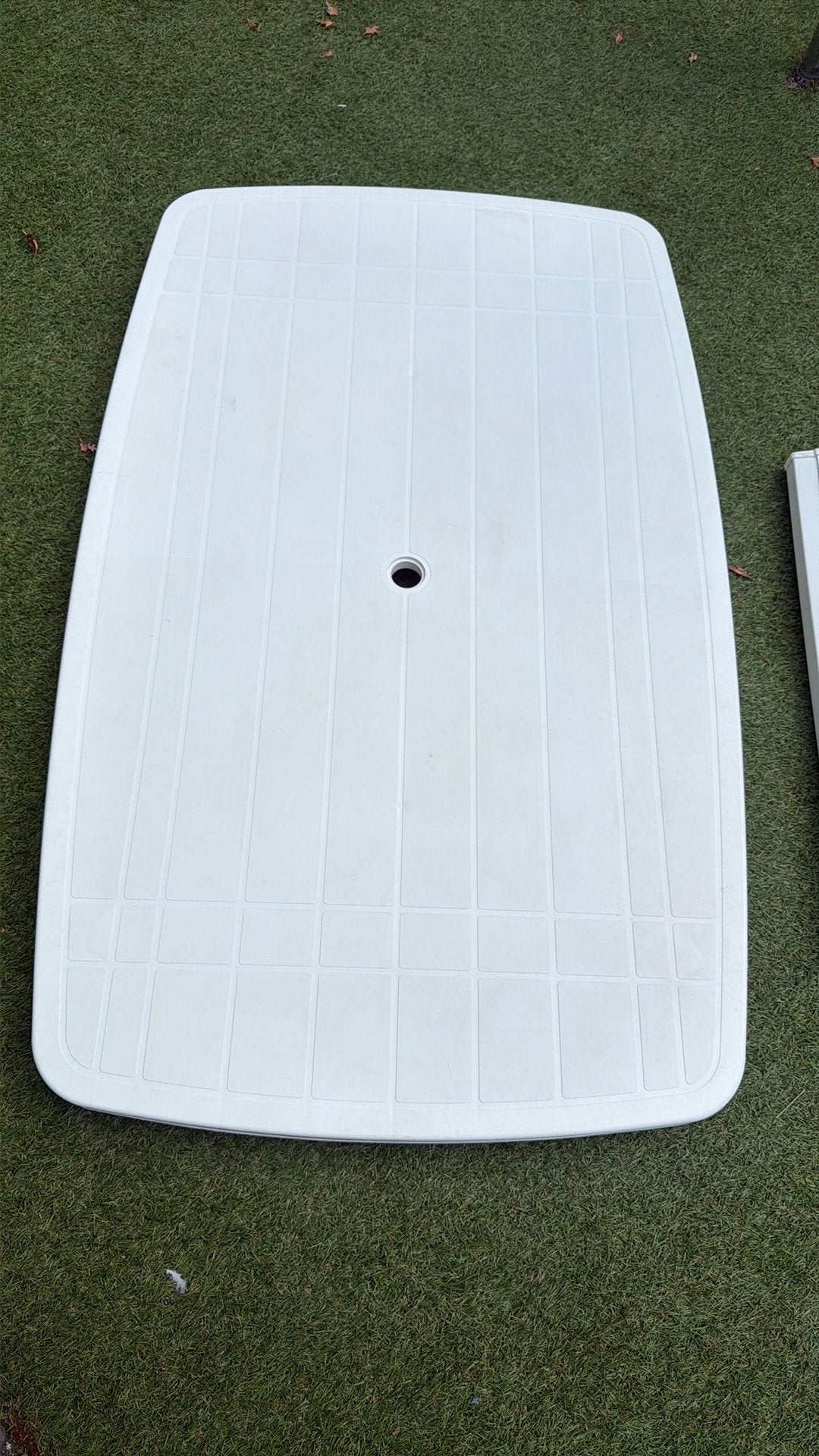 Kunststof tafel, Ophalen, Gebruikt