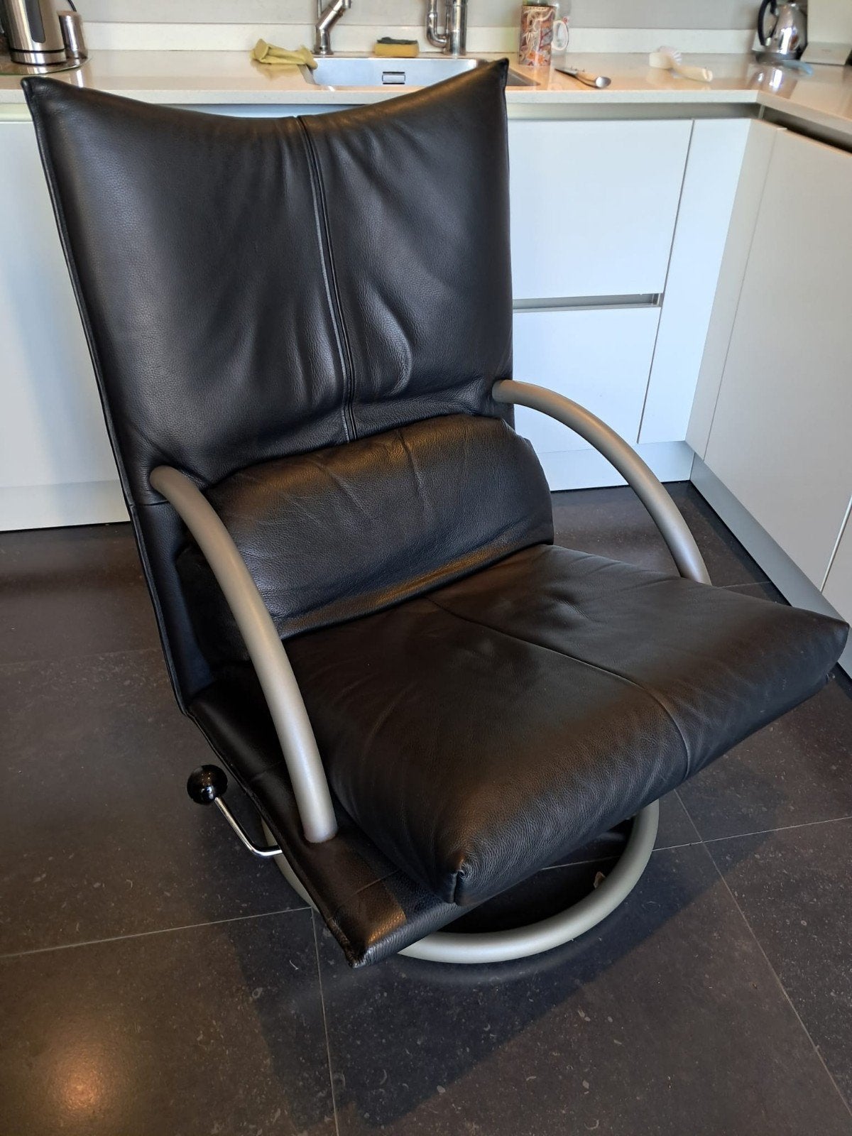 Rolf Benz Torino design stoel in zwart leer, Huis en Inrichting, Fauteuils, Ophalen, Gebruikt, 50 tot 75 cm, Leer