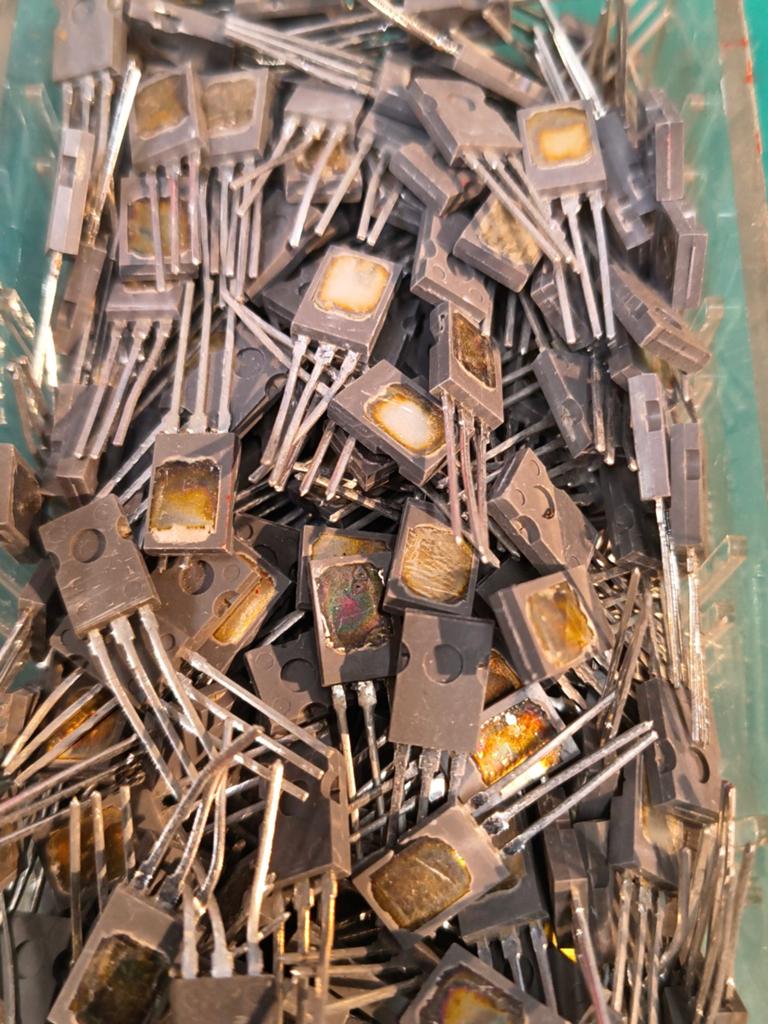 BD292 Transistor Philips - 15 stuks, Hobby en Vrije tijd, Elektronica-componenten, Ophalen of Verzenden, Nieuw