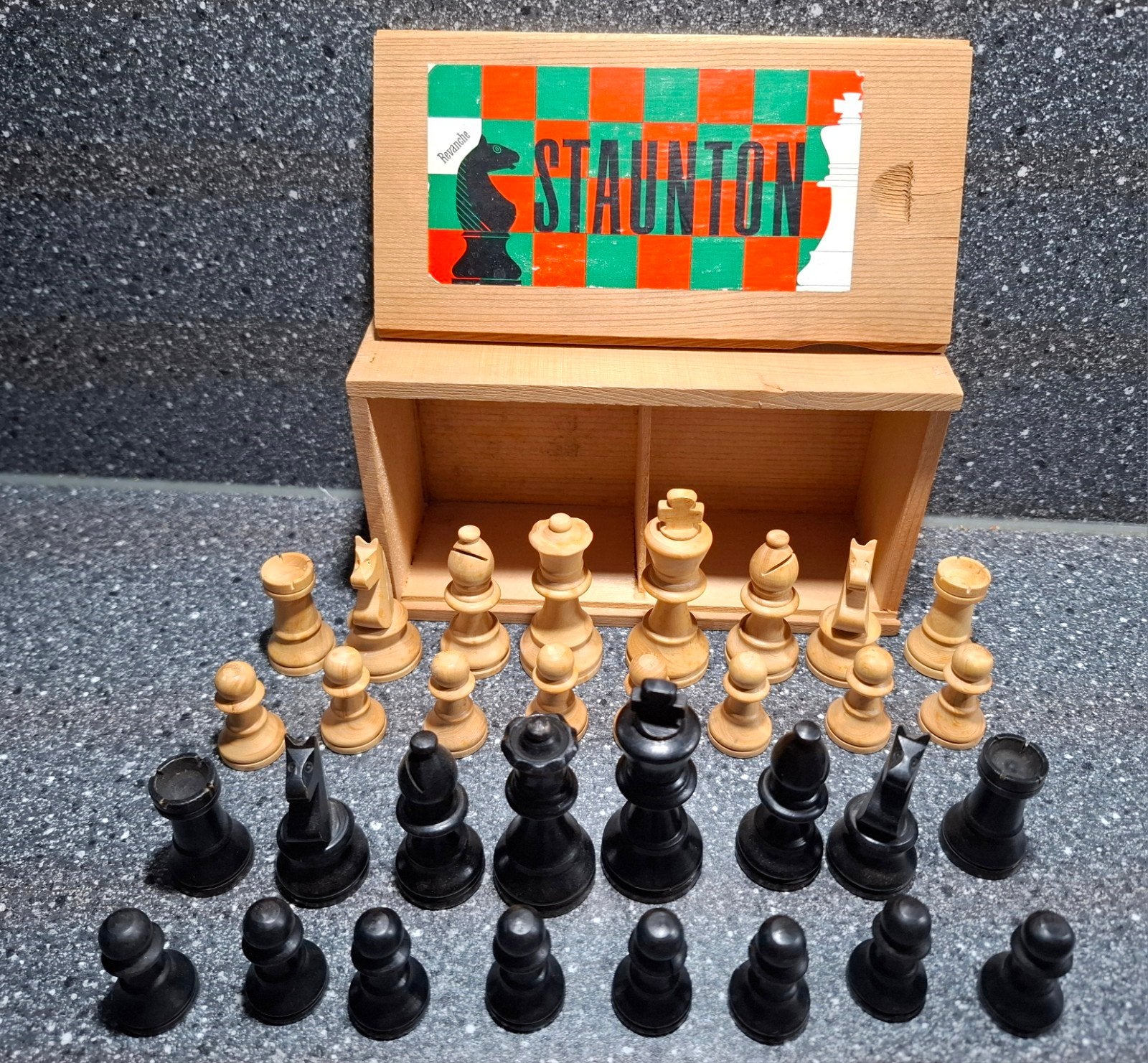 Staunton Schaakstukken koningshoogte 7 cm, Hobby en Vrije tijd, Ophalen of Verzenden