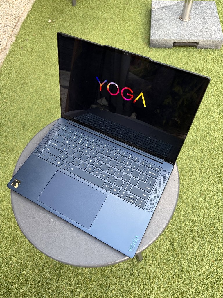 Lenovo Yoga Slim 7x OLED Copilot+ PC | 32GB RAM | 1TB SSD, Computers en Software, Windows Laptops, Nieuw, 14 inch, SSD, 4 Ghz of meer