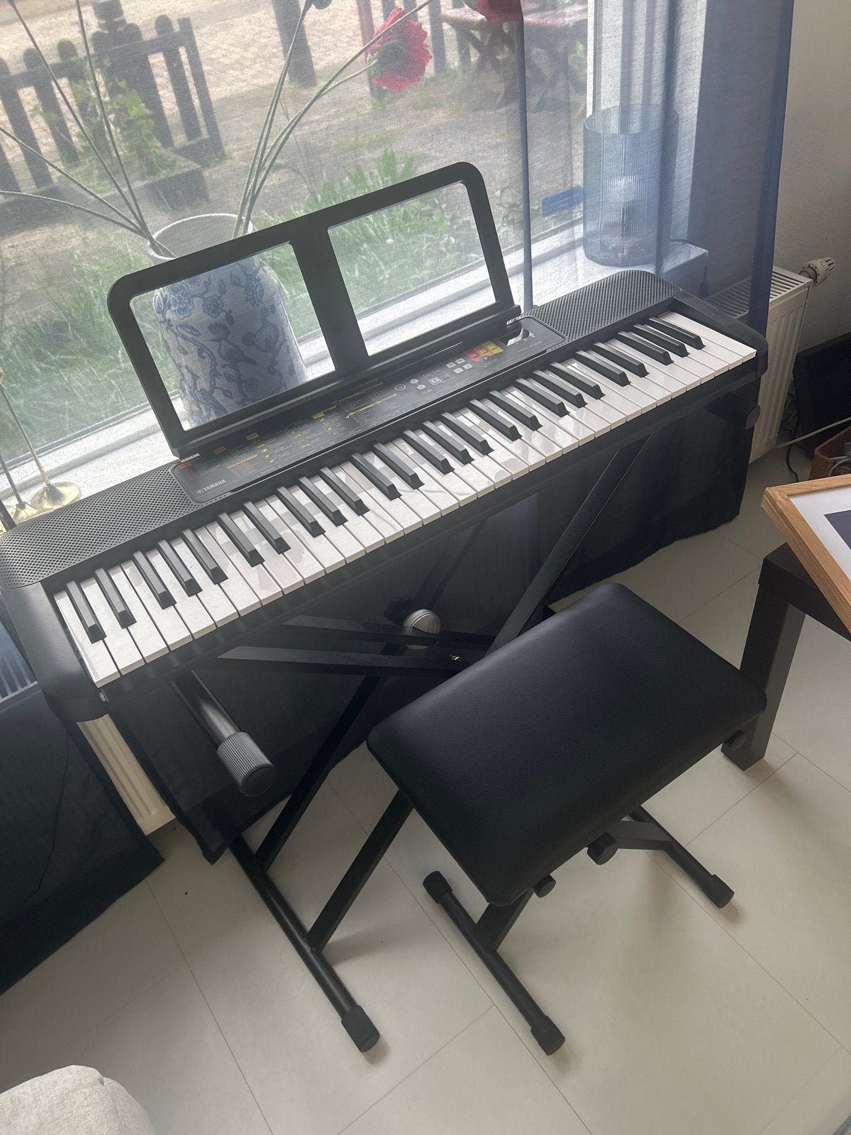 Yamaha PSR-F52 keyboard met standaard en krukje, Muziek en Instrumenten, Ophalen, 61 toetsen, Yamaha, Zo goed als nieuw