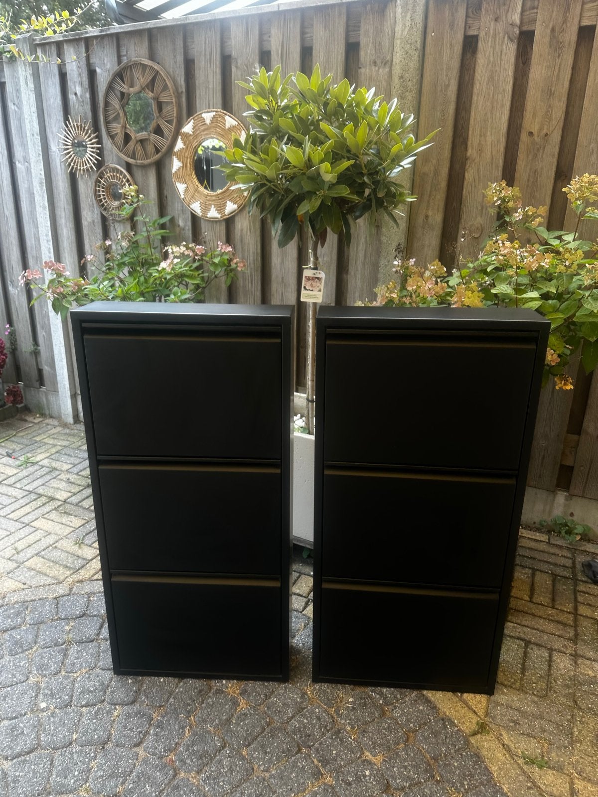 2x Metalen schoenenkast van JYSK - Zwart, Huis en Inrichting, Ophalen, Zo goed als nieuw