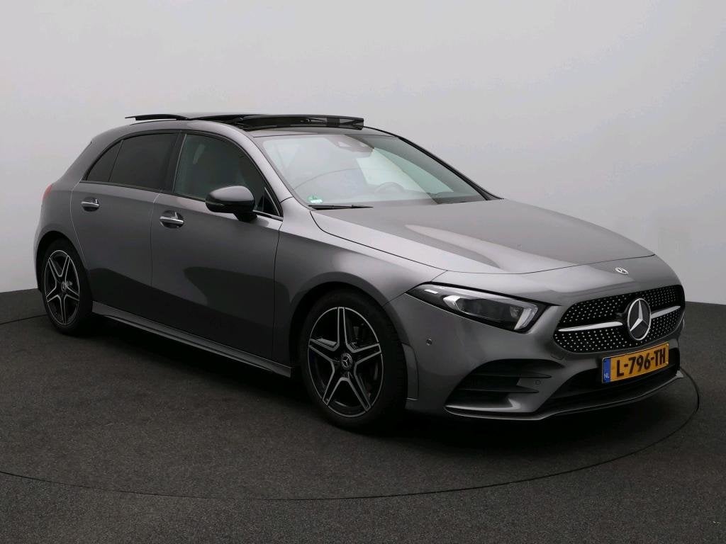 Mercedes-Benz A-Klasse 180 AMG Nightpakket | Panoramadak | S, Auto's, 12 maanden, 136 pk, 4 cilinders, Origineel Nederlands