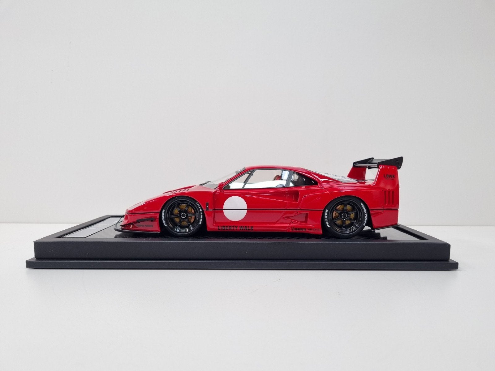 VIP Models
Ferrari F40 Liberty Walk 1/99 1:18 Nieuw, Ophalen of Verzenden, Nieuw, Auto