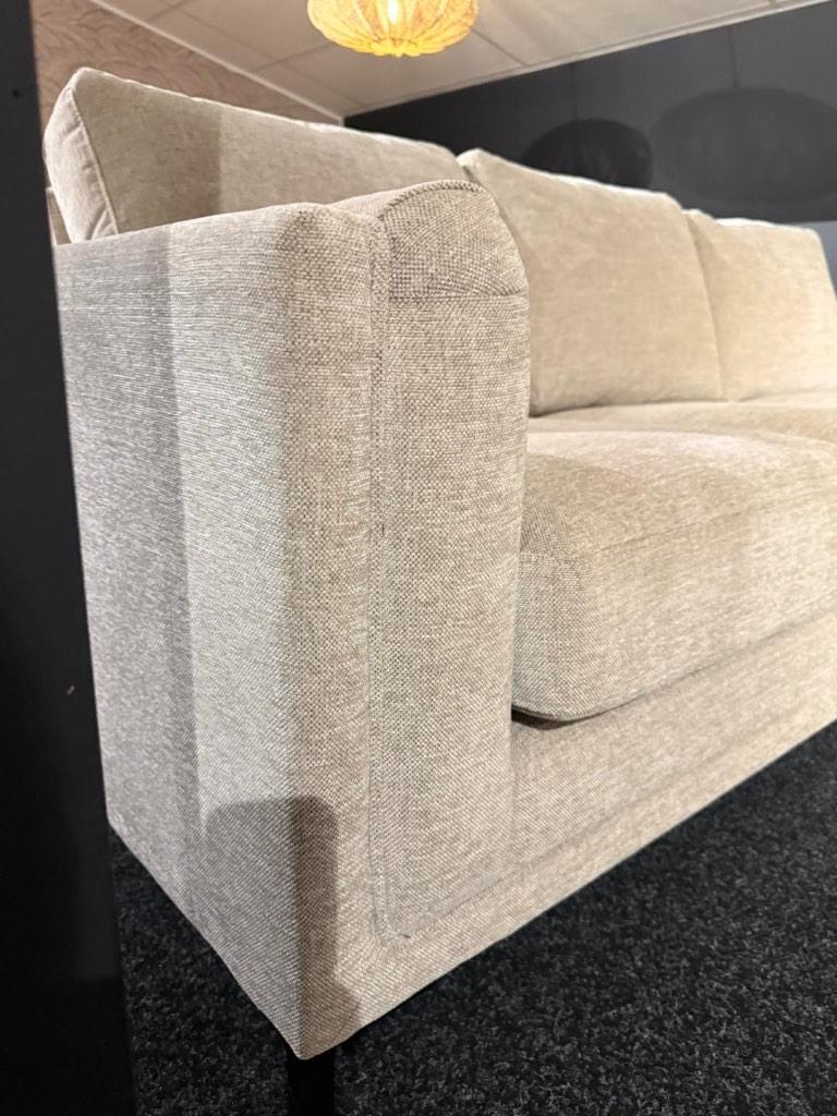 Hoekbank Quinn van UrbanSofa, Ophalen, 250 tot 300 cm, Markt 27-29 Wageningen, UrbanSofa