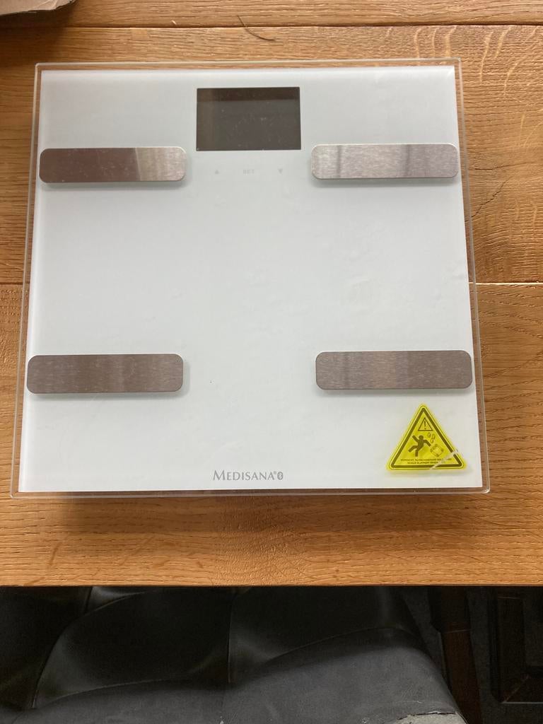 Medisana Personenweegschaal BS A43 Connect - Nieuw in doos, 100 kg of meer, Ophalen of Verzenden, Personenweegschaal, Fijner dan 1 gram