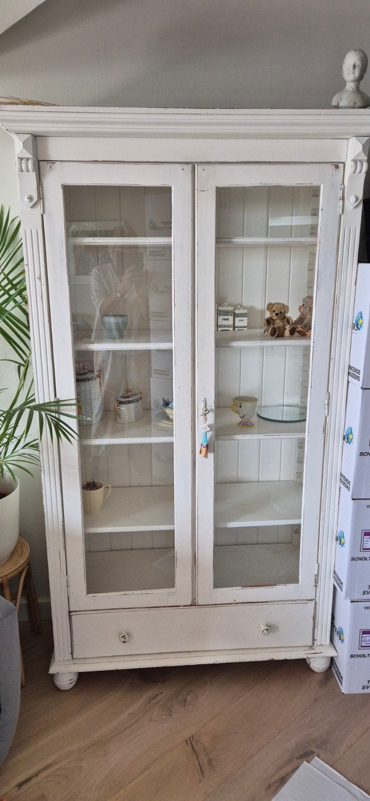 Leuke witte brocante servieskast, Ophalen, Gebruikt, 100 tot 150 cm, Vintage