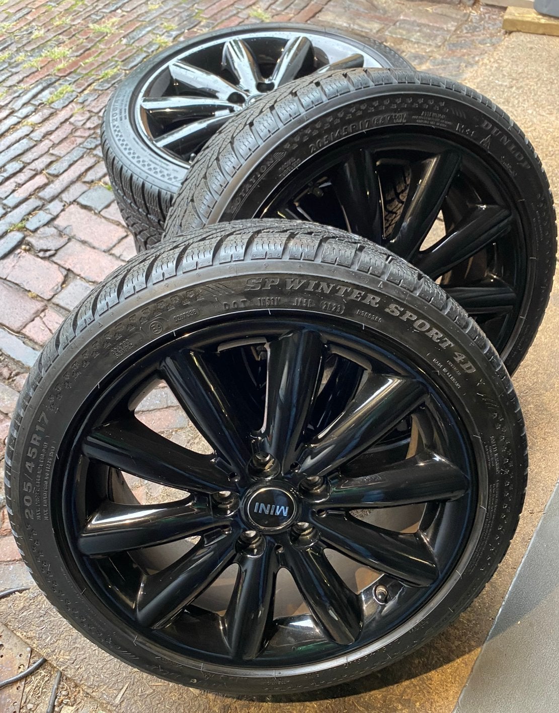 Zwarte 17” Mini F55 499 velgen +205/45 R17 winterbanden 8mm, Banden en Velgen, Nieuw, 17 inch, 205 mm